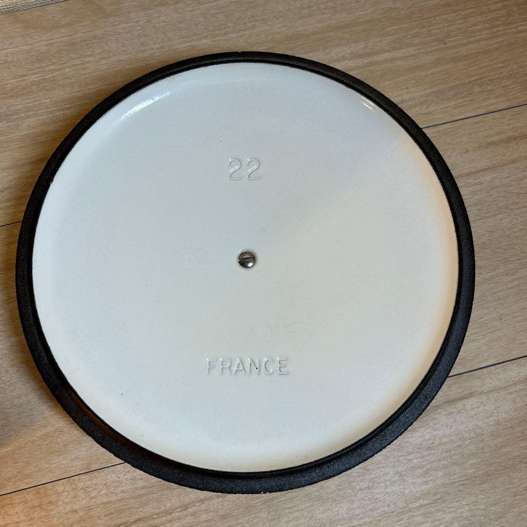 ルクルーゼ　ココットロンド　22cm ホワイト　両手鍋　鍋