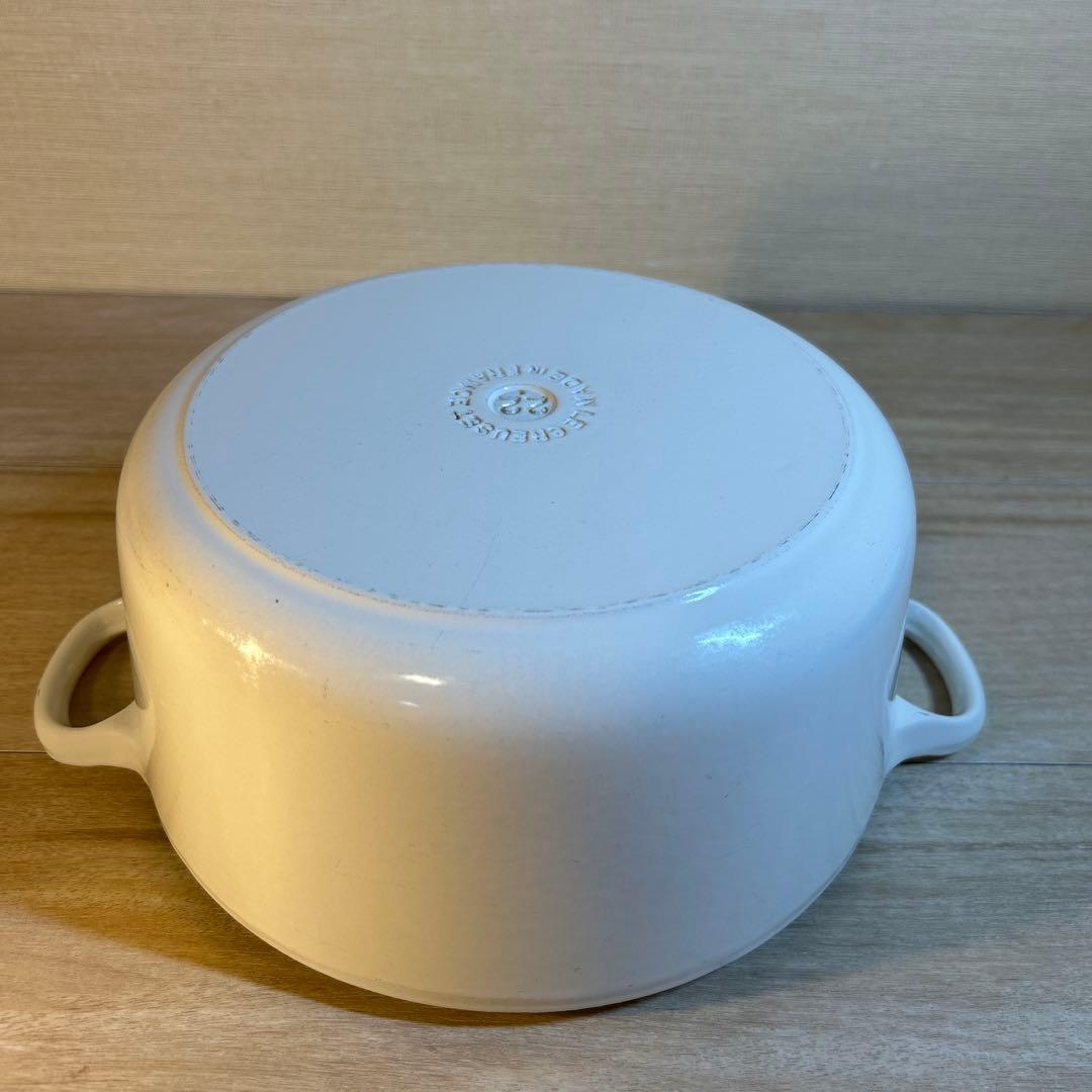 ルクルーゼ　ココットロンド　22cm ホワイト　両手鍋　鍋