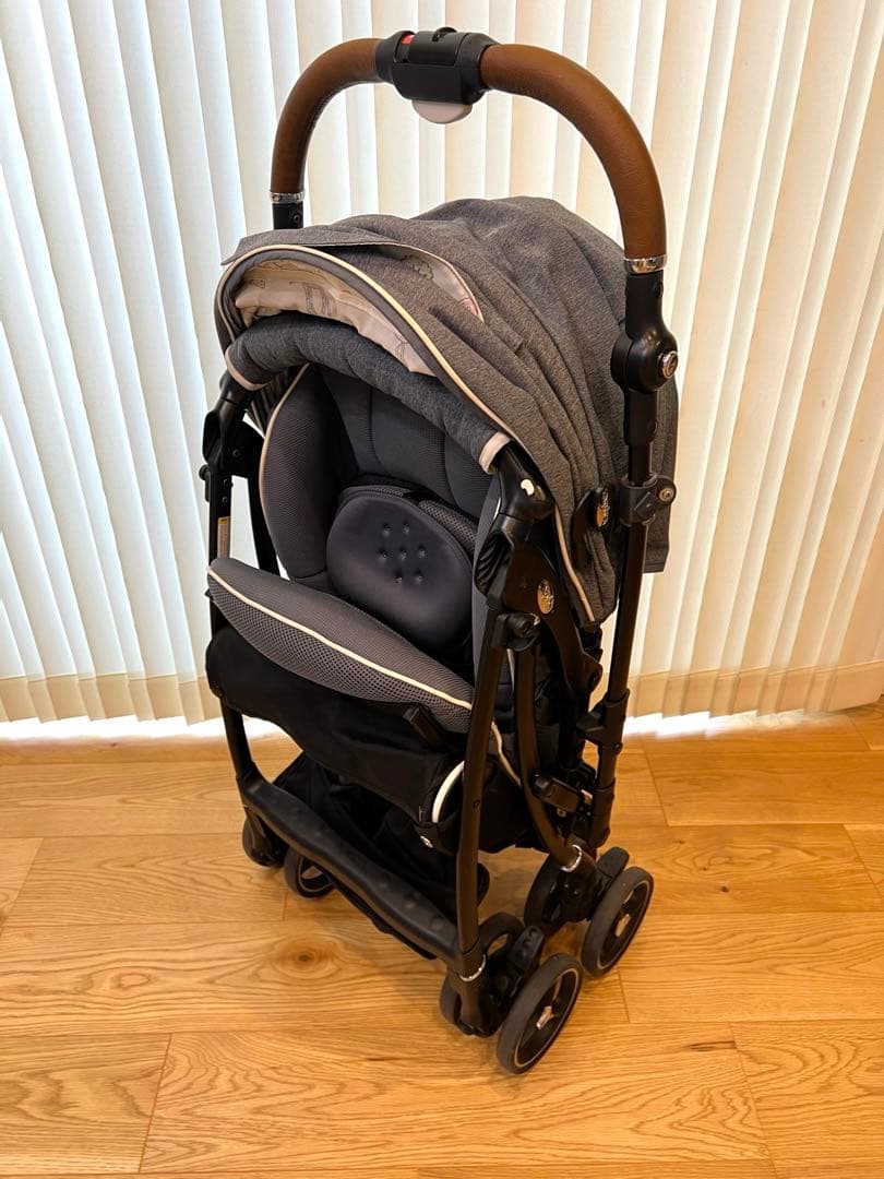 美品Aprica ラクーナビッテクッション A型 両対面 1ヶ月〜 軽量