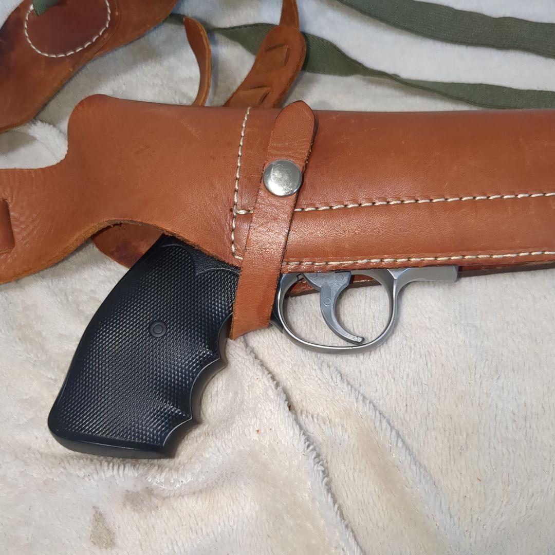 珍品　多種ピストル対応　バネ固定式　ショルダーレザーホルスター