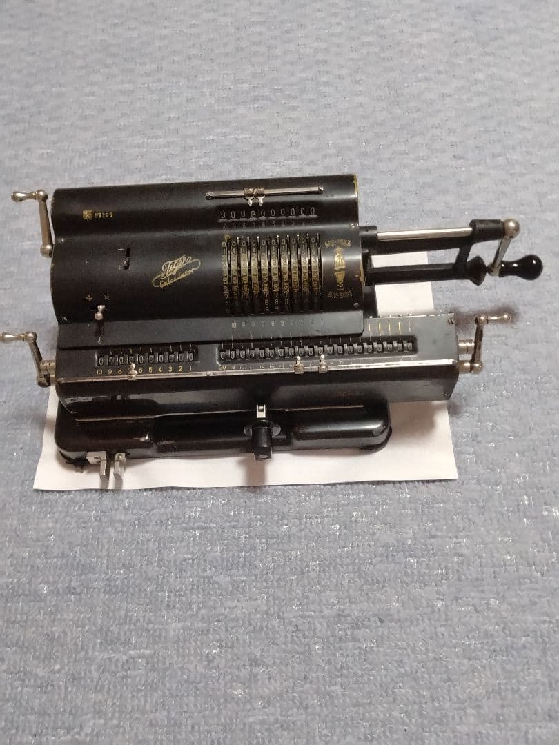 希少 アンティーク　昭和20年代 タイガー計算機　手回し式計算機