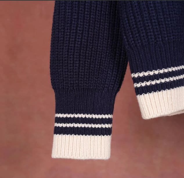 AMI PARIS セーター Vネックニット ネイビー M