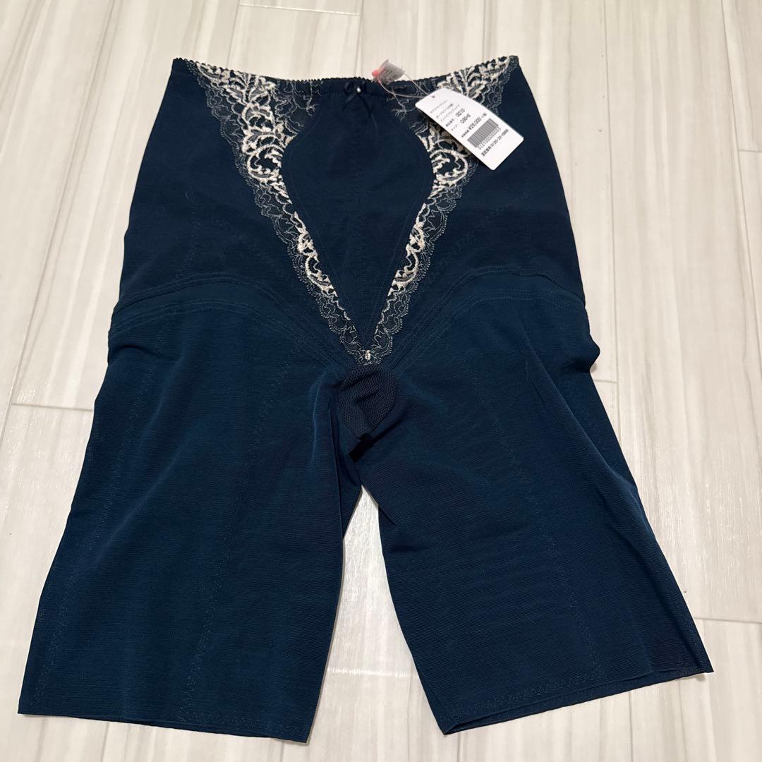 ダイアナ　ボディースーツ　ガードルセット