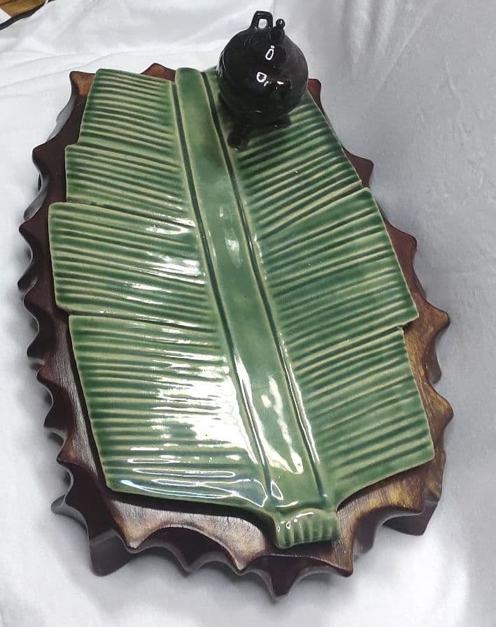 中国骨董 陶芸 香道具 在銘 作家物 木彫り台付き 置物 旧家蔵出し 送料無料