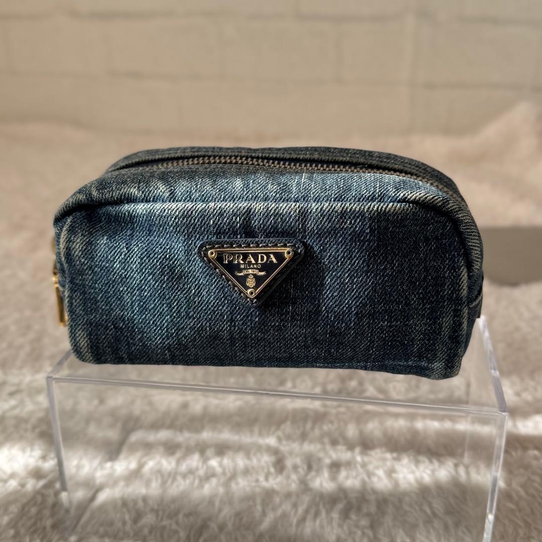 PRADA デニムポーチ 三角ロゴプレート