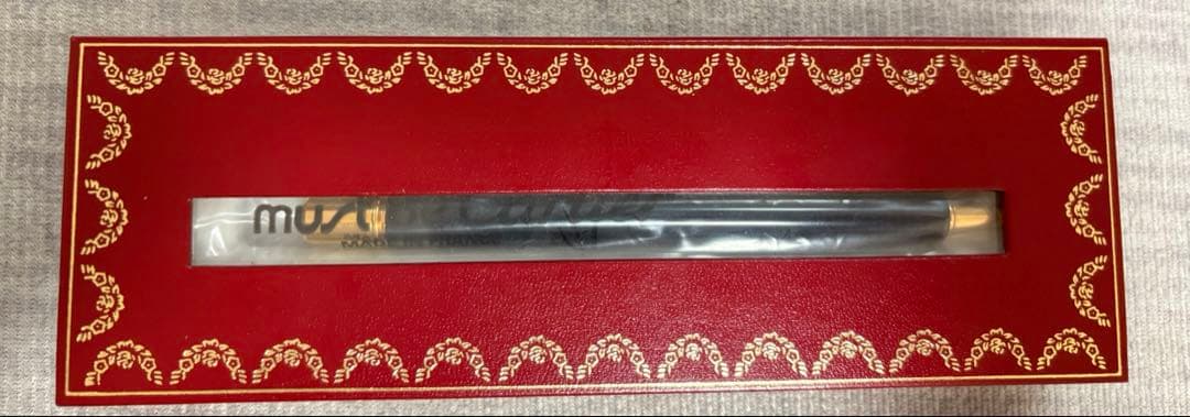 カルティエCartier ボールペン黒