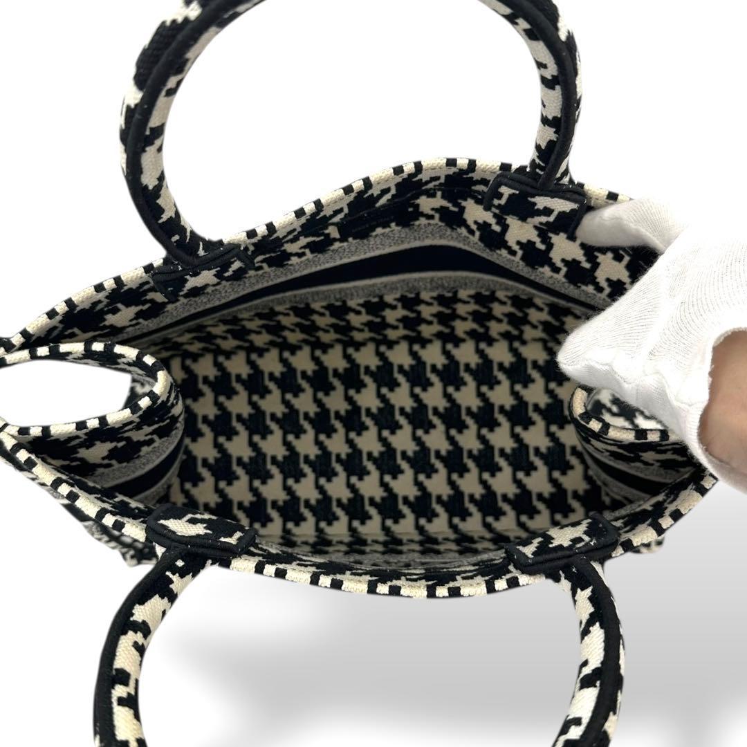 [新品同様] クリスチャン ディオール ブックトート ミディアム 千鳥柄