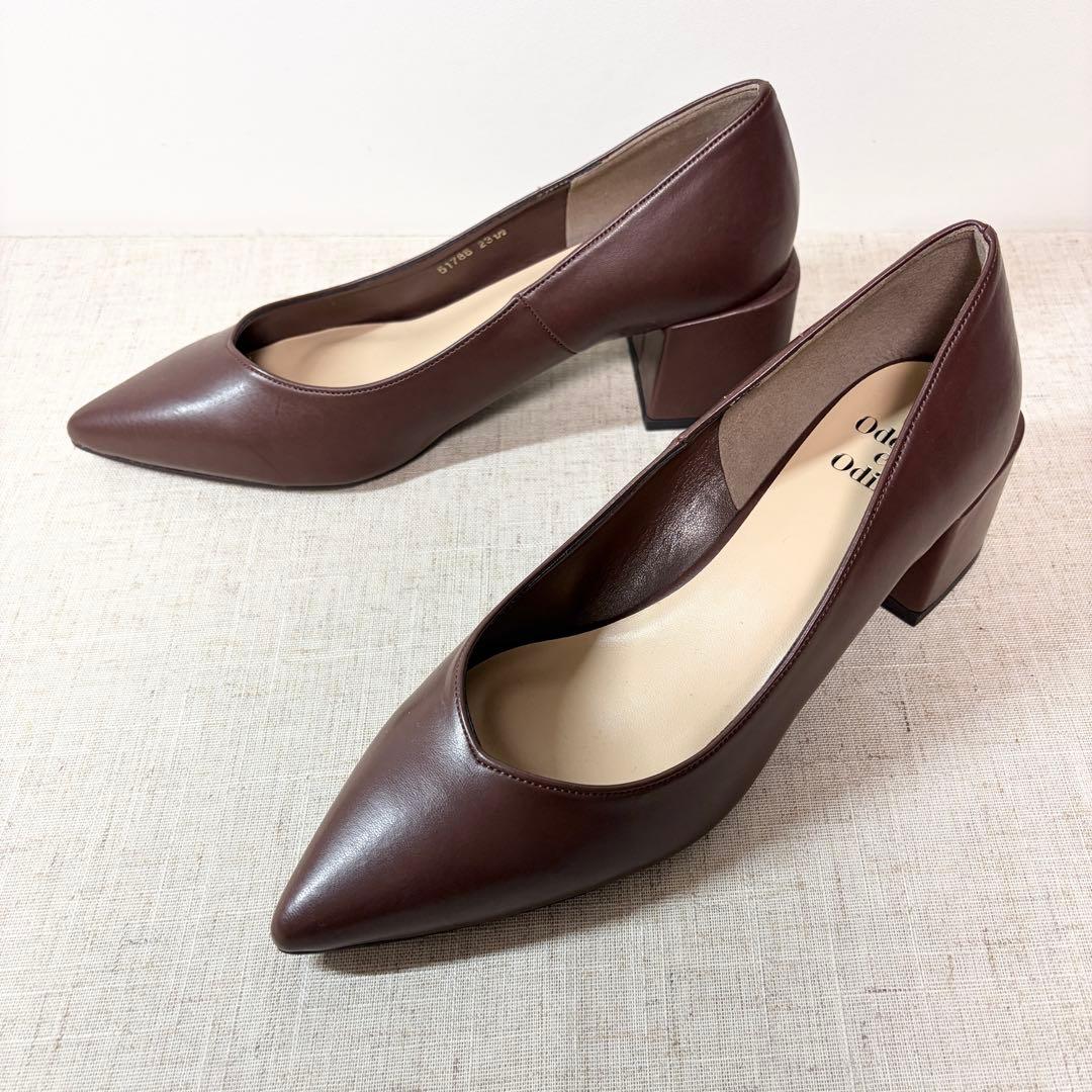 未使用級★Odette e Odile パンプス Vカット ブロックヒール