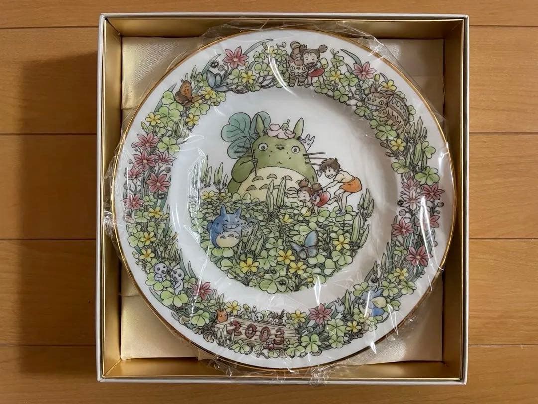 【未使用品、希少】ジブリ　となりのトトロ　イヤリープレート　2003年