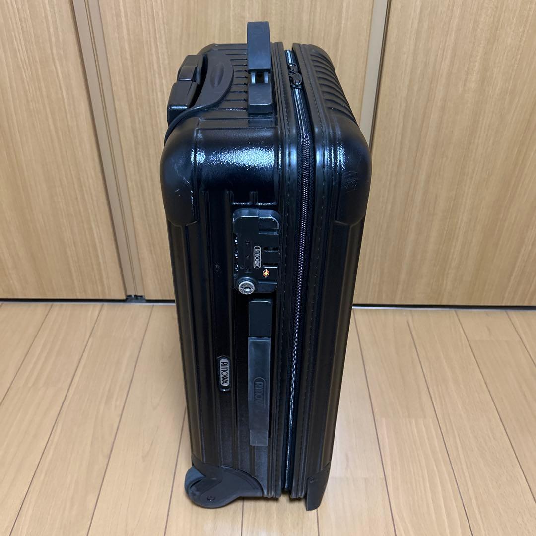 RIMOWA2輪キャリーケース
