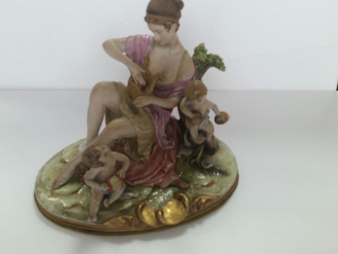 イタリアフィレンツエ陶器置物