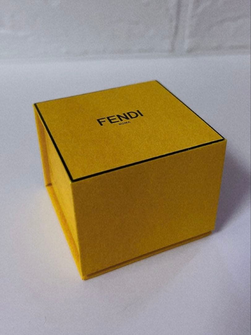 フェンディ　FENDI ピアス　片方　バゲット　シルバー　男女兼用