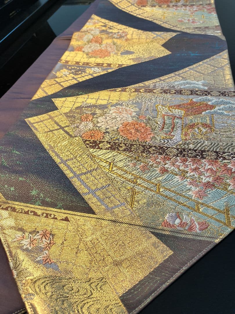 A945★高級‼️豪華刺繍‼️ひな祭り‼️テーブルランナー2m10cm