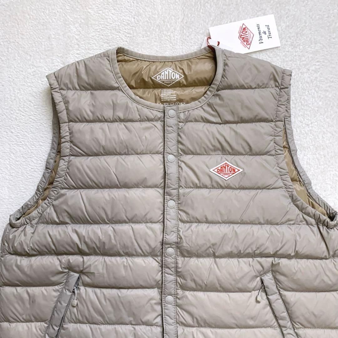新品タグ付　DANTON ダントン　ダウンベスト　36 グレージュ　丸首