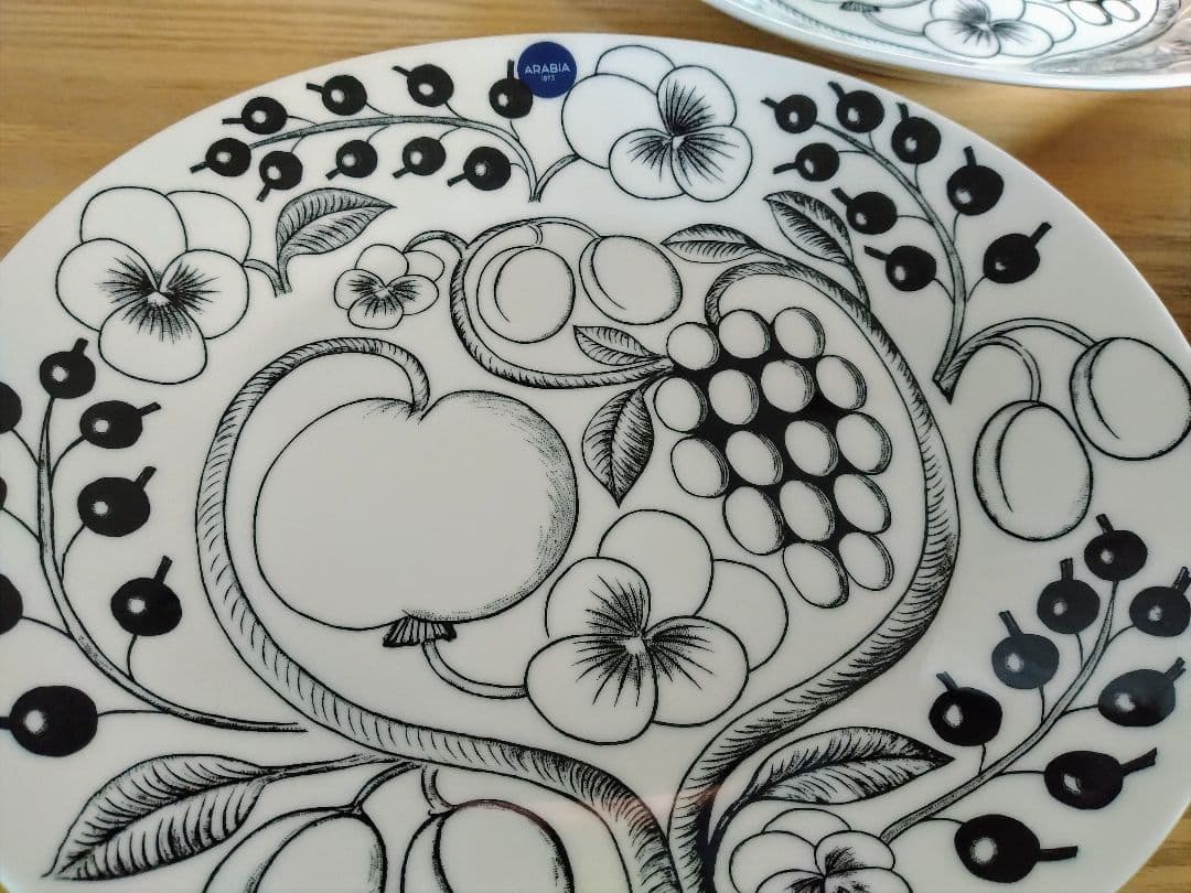 アラビア (ARABIA) ブラックパラティッシ オーバルプレート 25cm