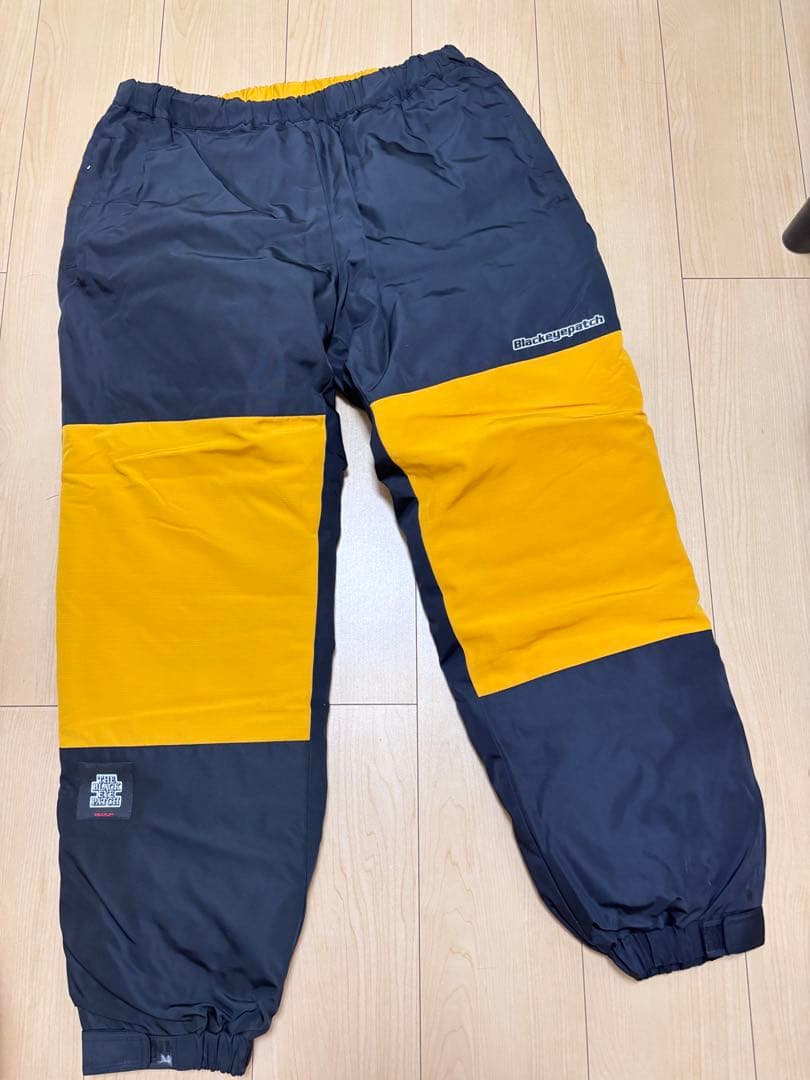 ブラックアイパッチナイロンパンツ