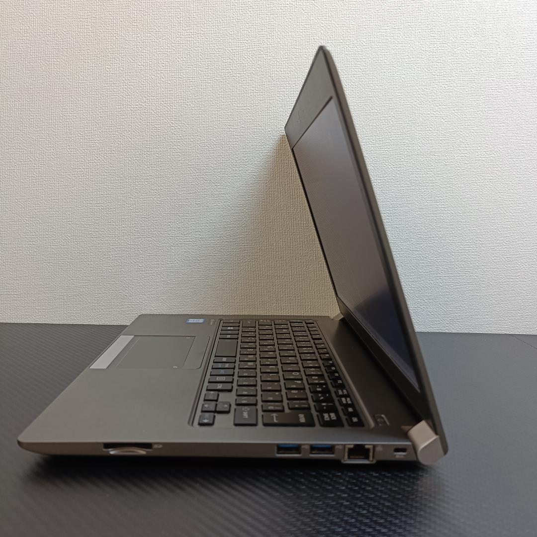 ノートPC Windows11 Core i7 SSD メモリ8GB 東芝 薄型