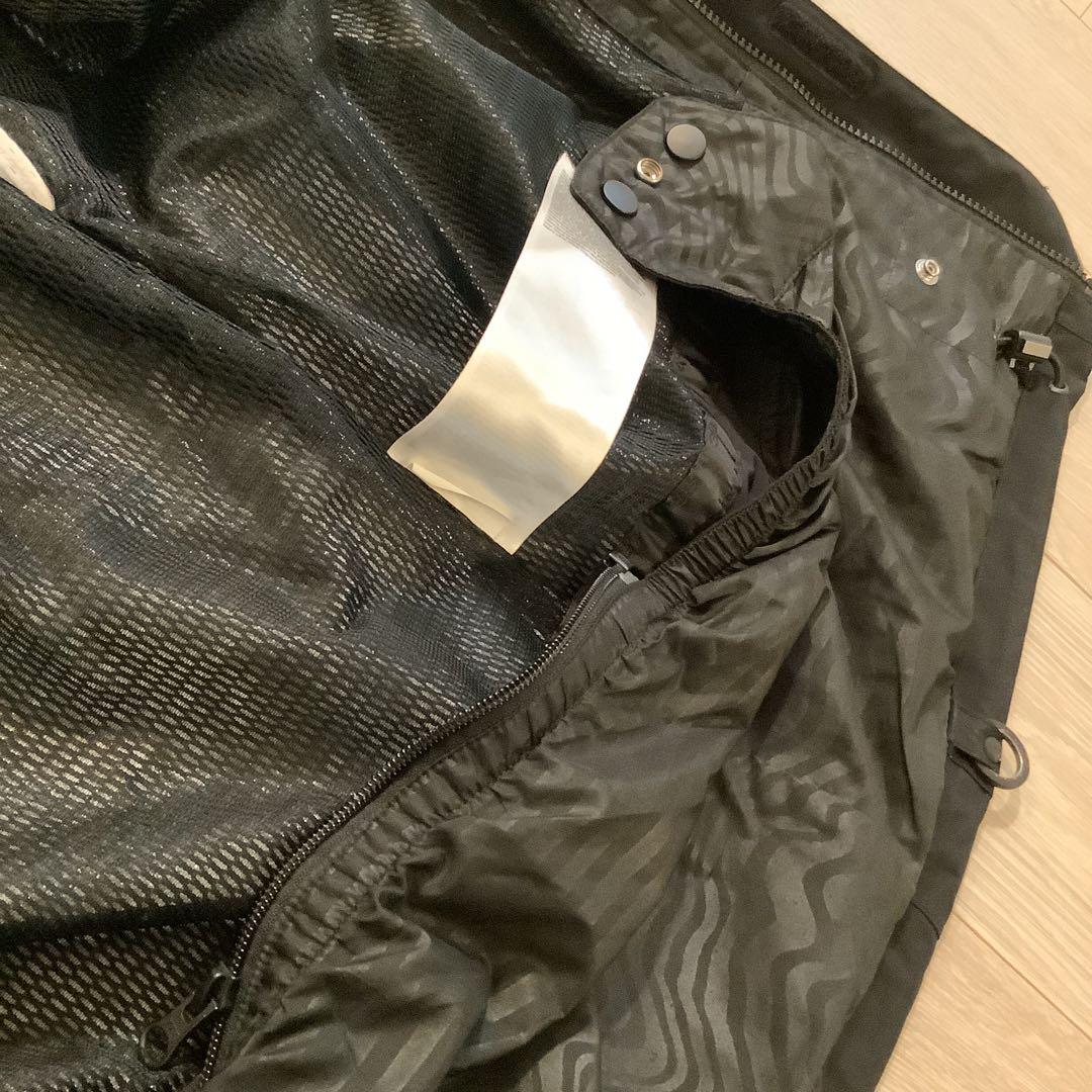 046 22-23 VOLCOM L-GORE-TEX 黒ジャケットMサイズ