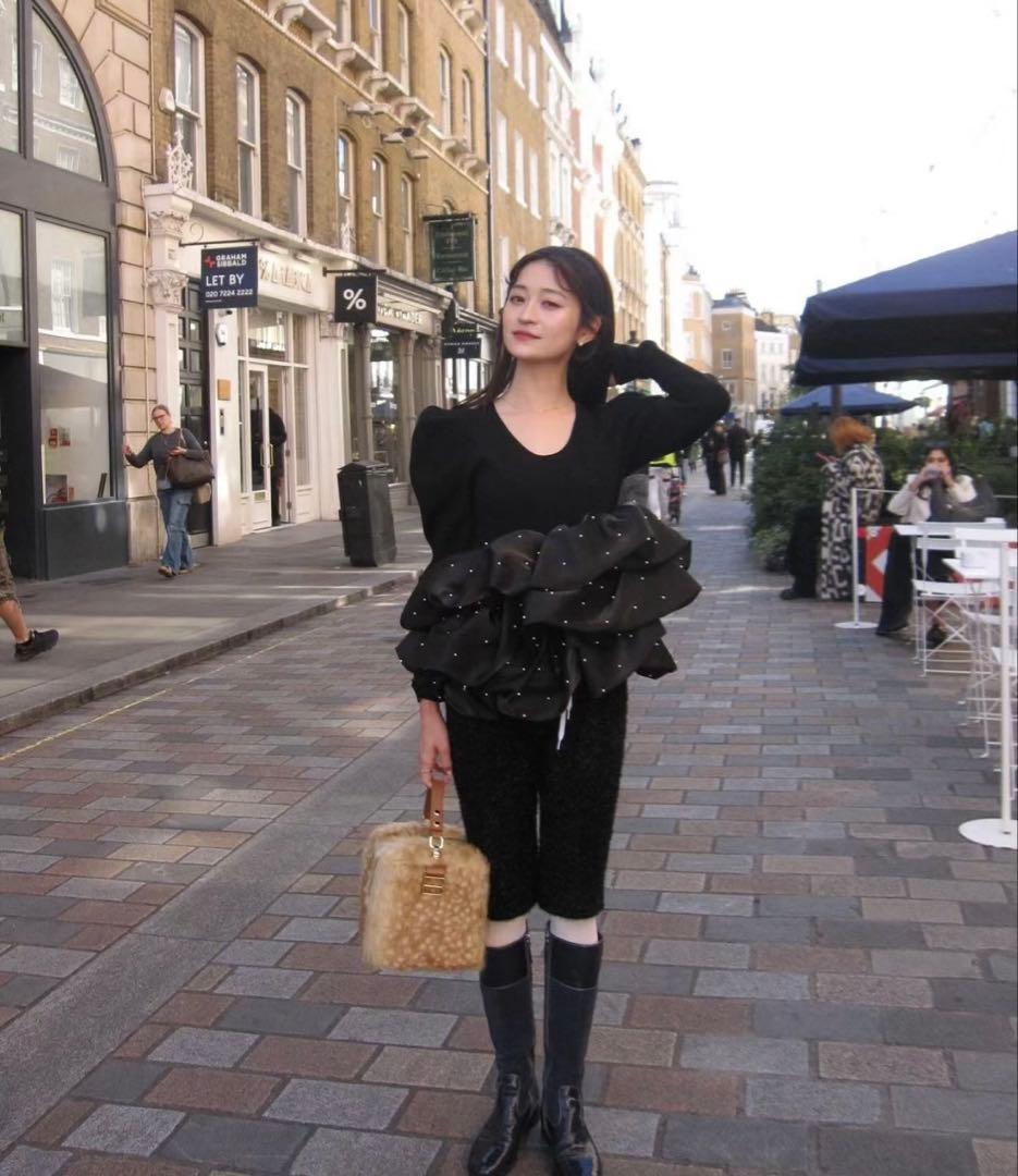 bibiy AMELIE PEPURAMU KNIT ブラック