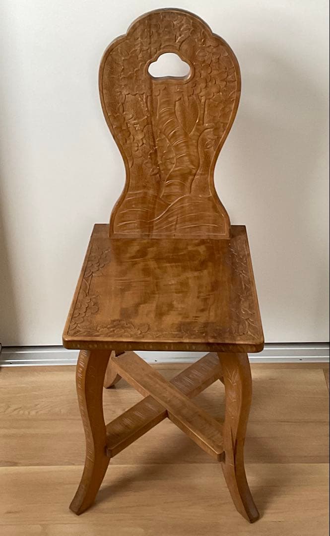 軽井沢彫り　桜彫刻　ダイニングチェア　椅子　イス　軽井沢彫　伝統工芸品