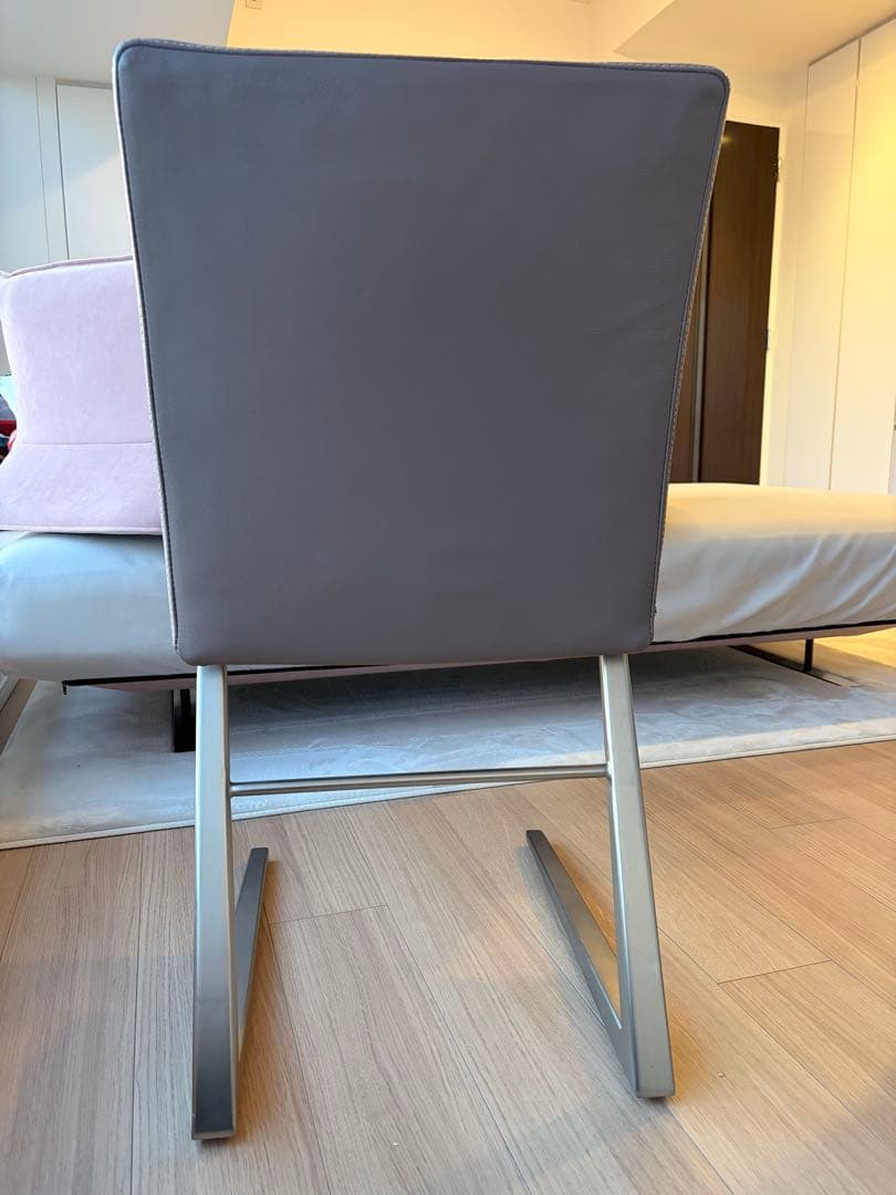 ボーコンセプト　ダイニングチェア①