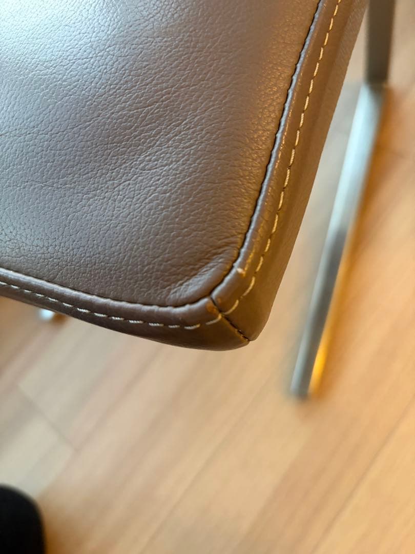 ボーコンセプト　ダイニングチェア①