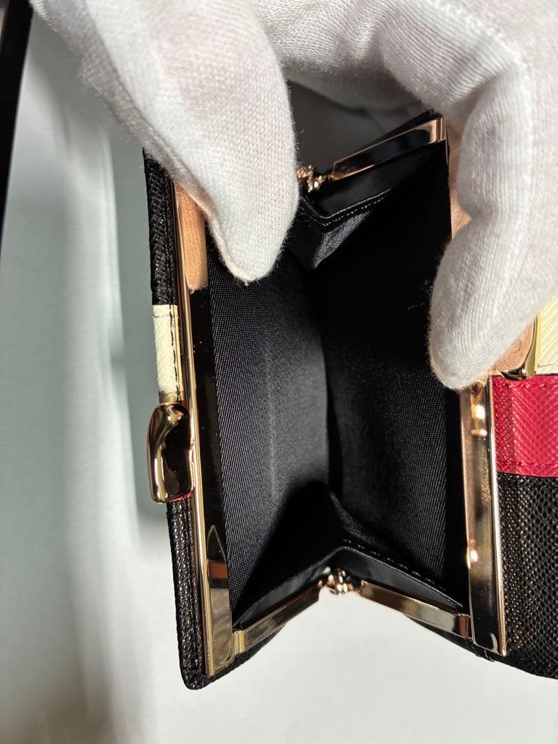 ☆人気【新品】Vivienne Westwood 三つ折り財布 トリコロール柄