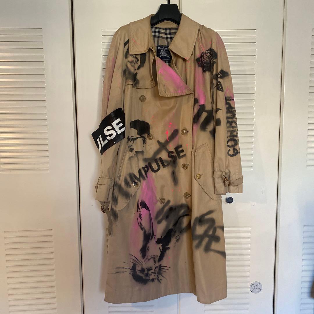 buggy手書きアート　Burberry トレンチコート