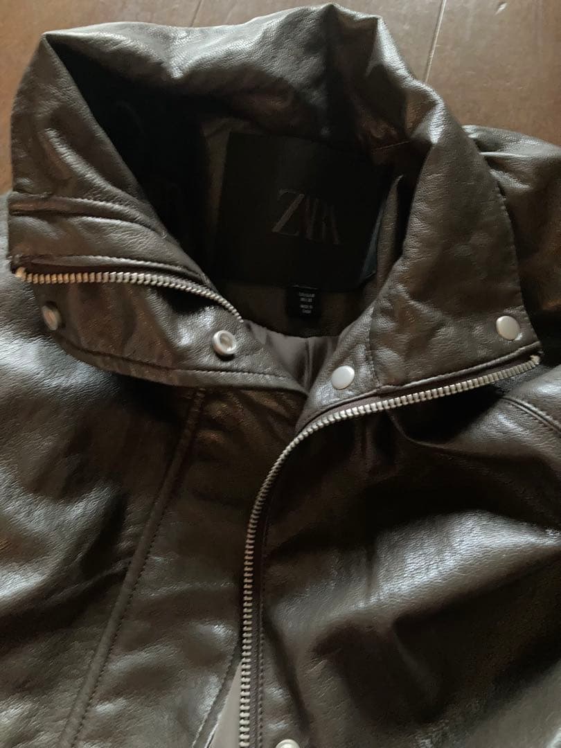 ZARA ダークブラウン　フェイクレザーボンバージャケット