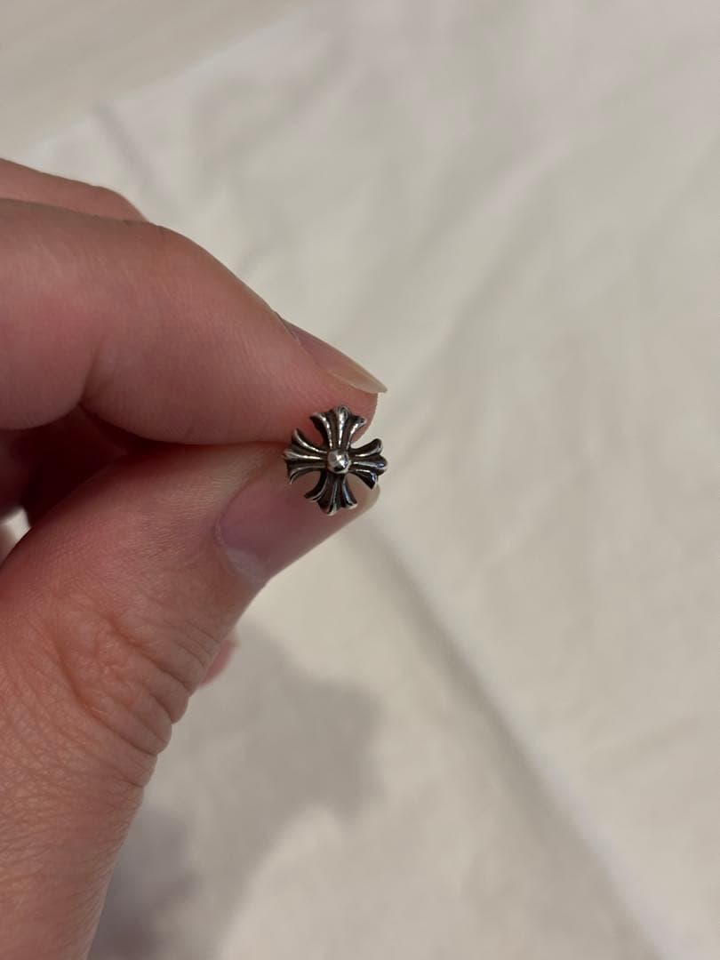 【CHROME HEARTS 】CHプラススタッド