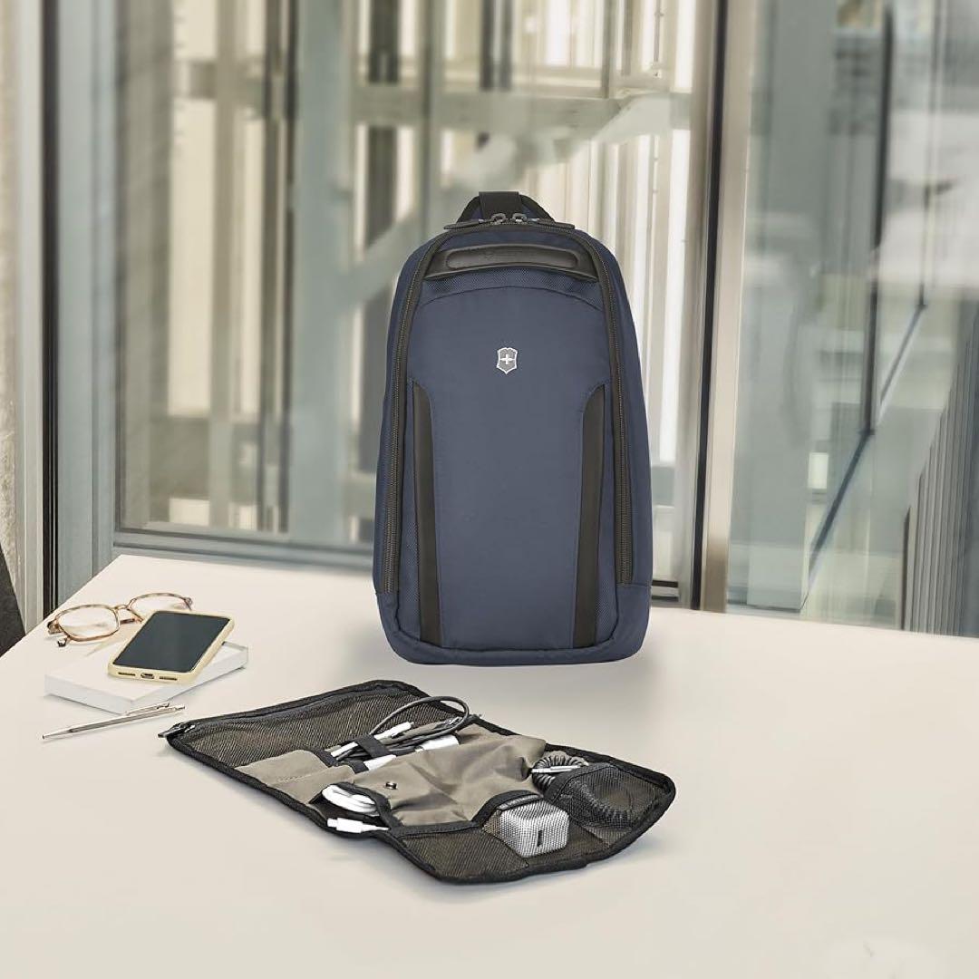【VICTORINOX】アルトモント プロフェッショナル タブレット スリング