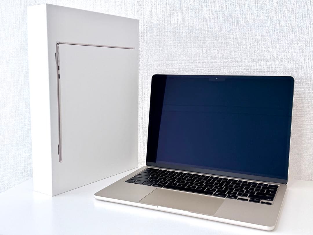 MacBook Air 2022 M2 13inch 256GB スターライト