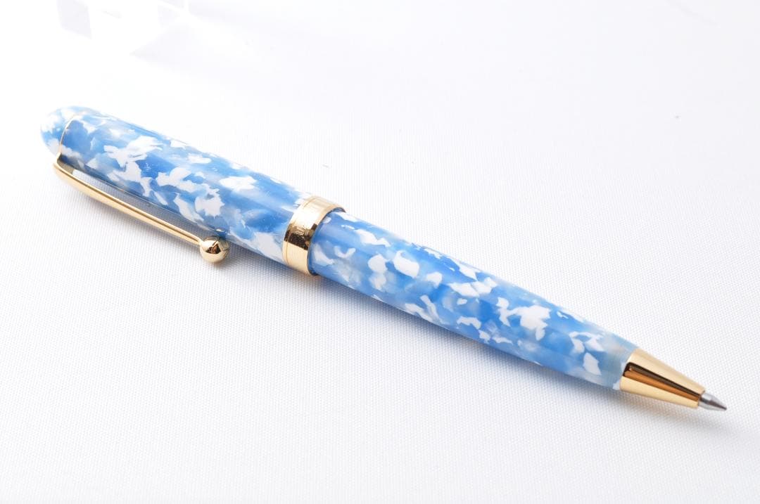 新品✨ ハンドメイド　ボールペン 大西製作所 手作り 【空色】