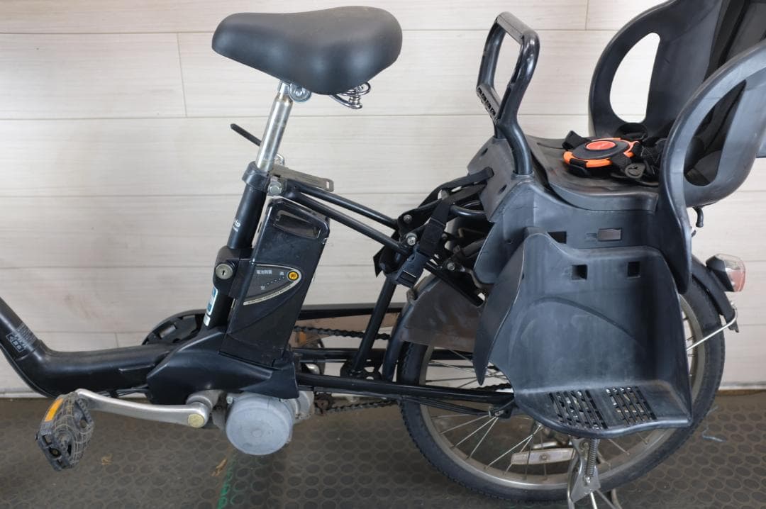 パナソニック ギュット　　20インチ　3段　8.9Ah（5点灯）充電器あり