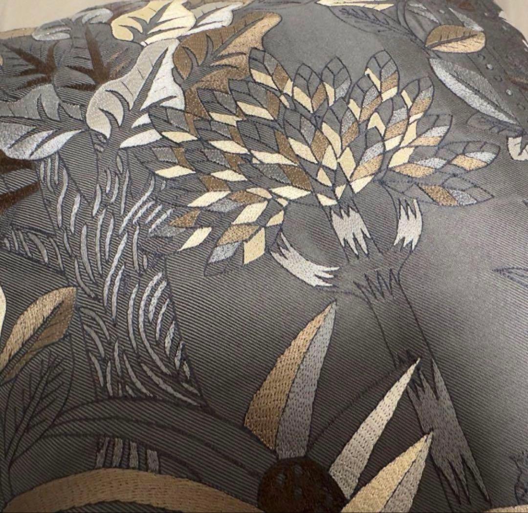 HERMES エルメス 新品 刺繍 クッション 2点セット《1つタグ付き》