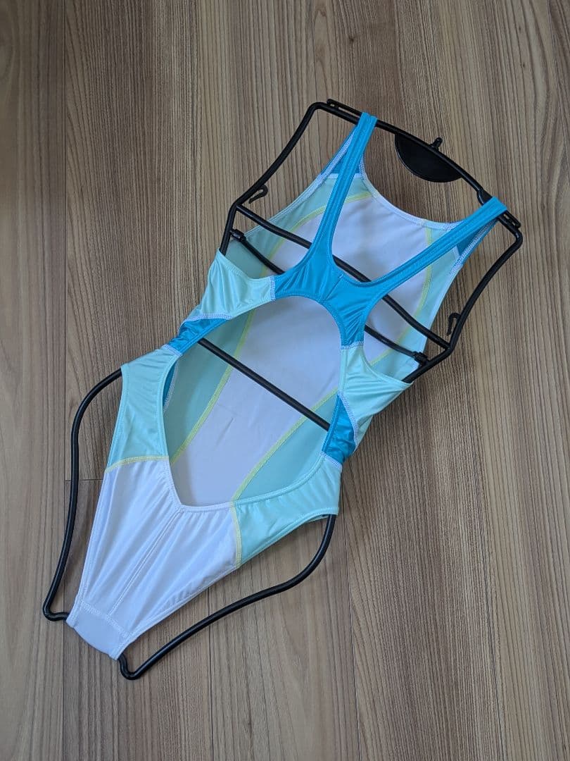 pharfaite パルフェット 競泳水着