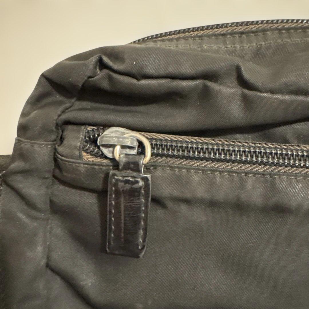【格安】PRADA プラダ ボディバッグ ナイロン 黒 三角ロゴ ※汚れあり
