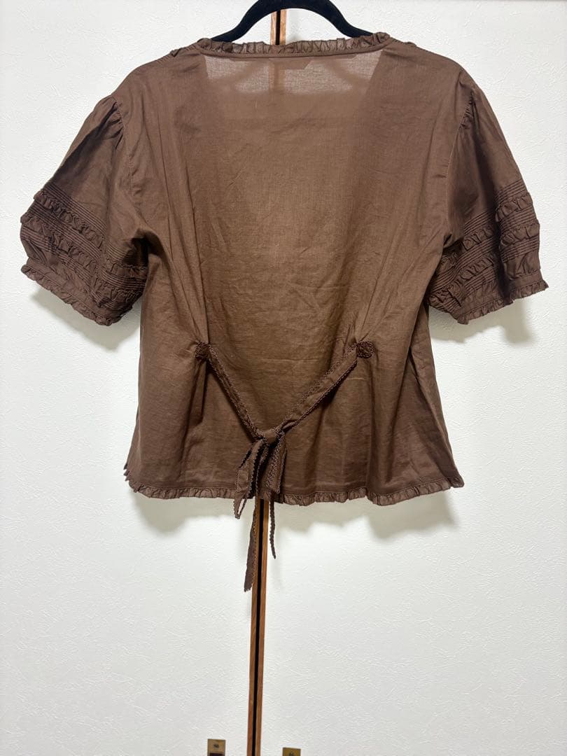 ピンクハウス　ピコフリルたっぷり半袖シャツ