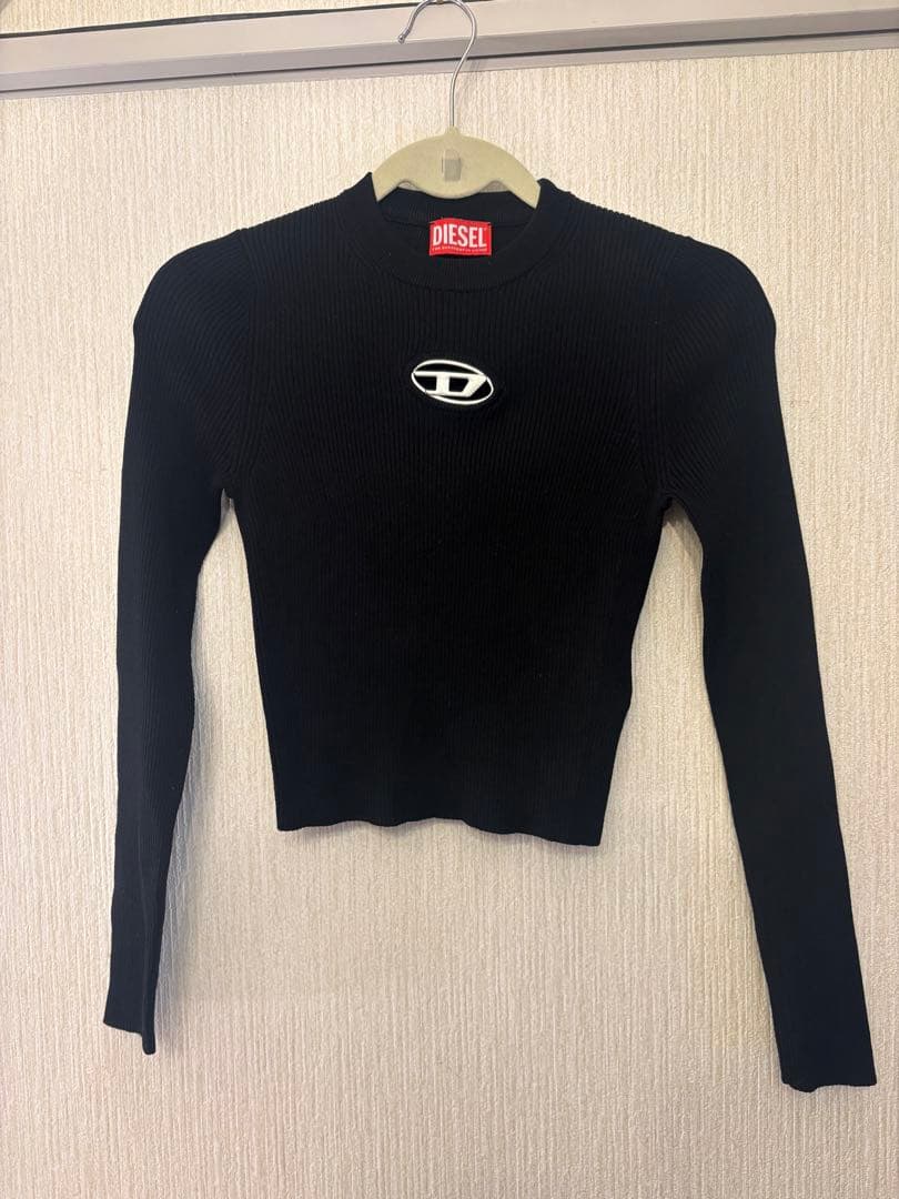 DIESEL ブラックリブニット長袖トップス