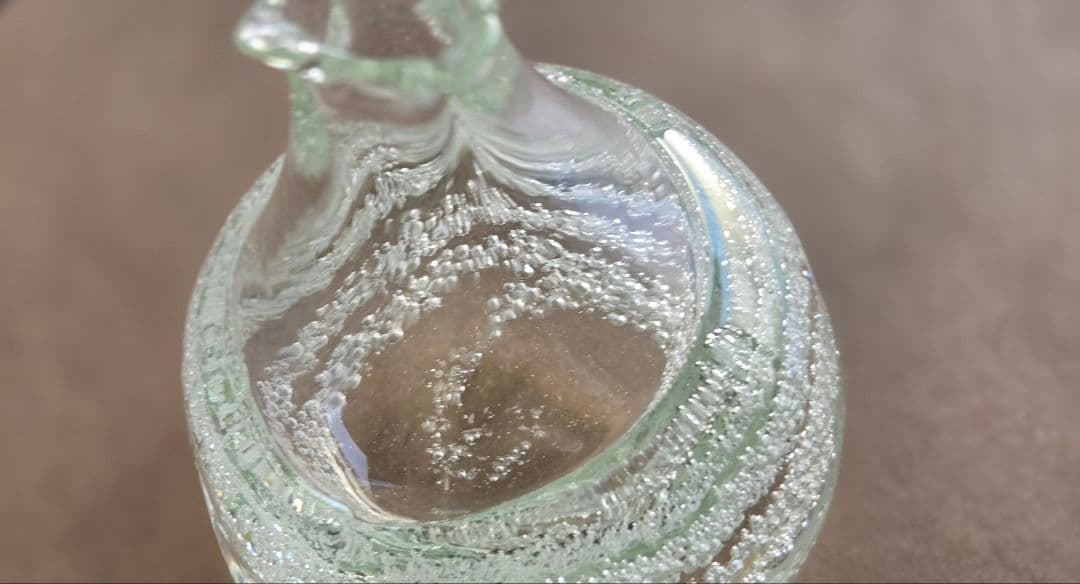 ＊新品未使用＊　泡入りガラスの一輪挿し　ガラス作家