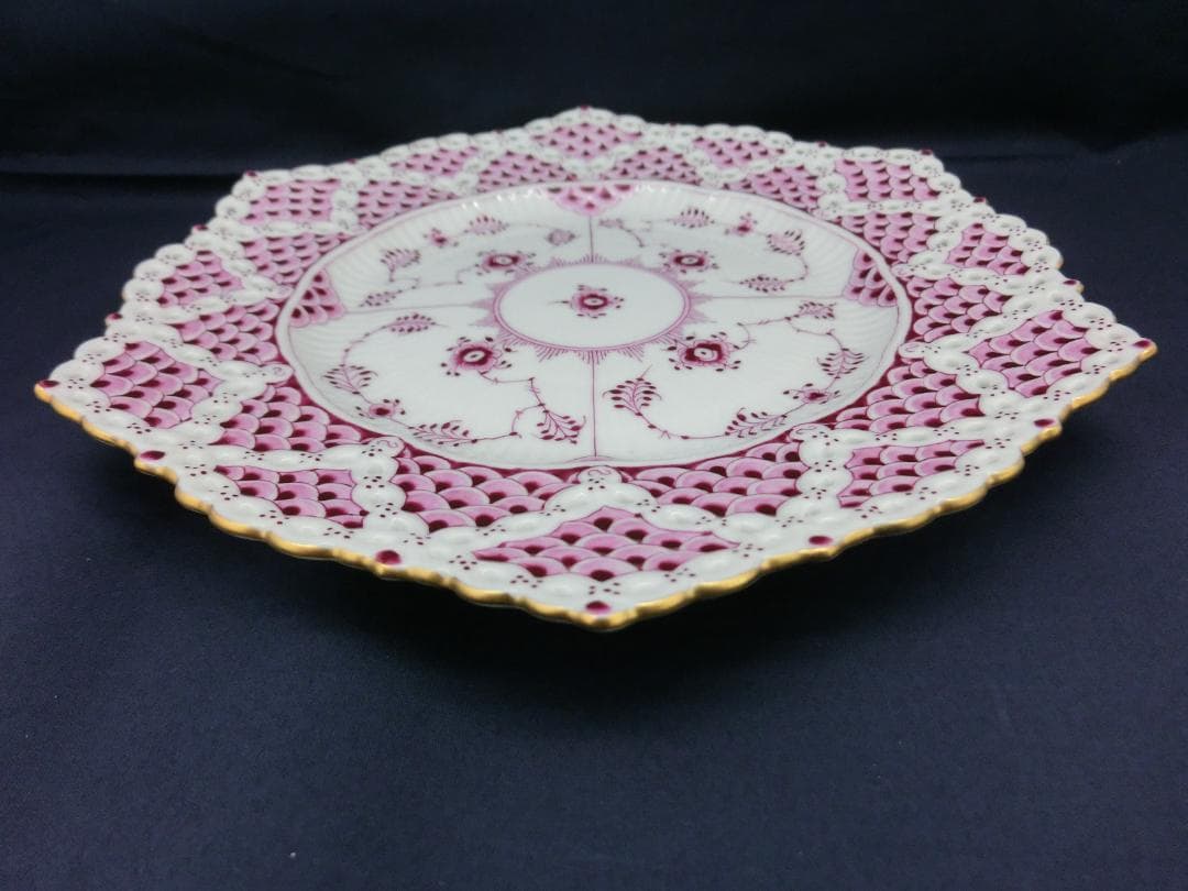 ☆ロイヤルコペンハーゲン☆バーガンディダブルレース21ｃｍ