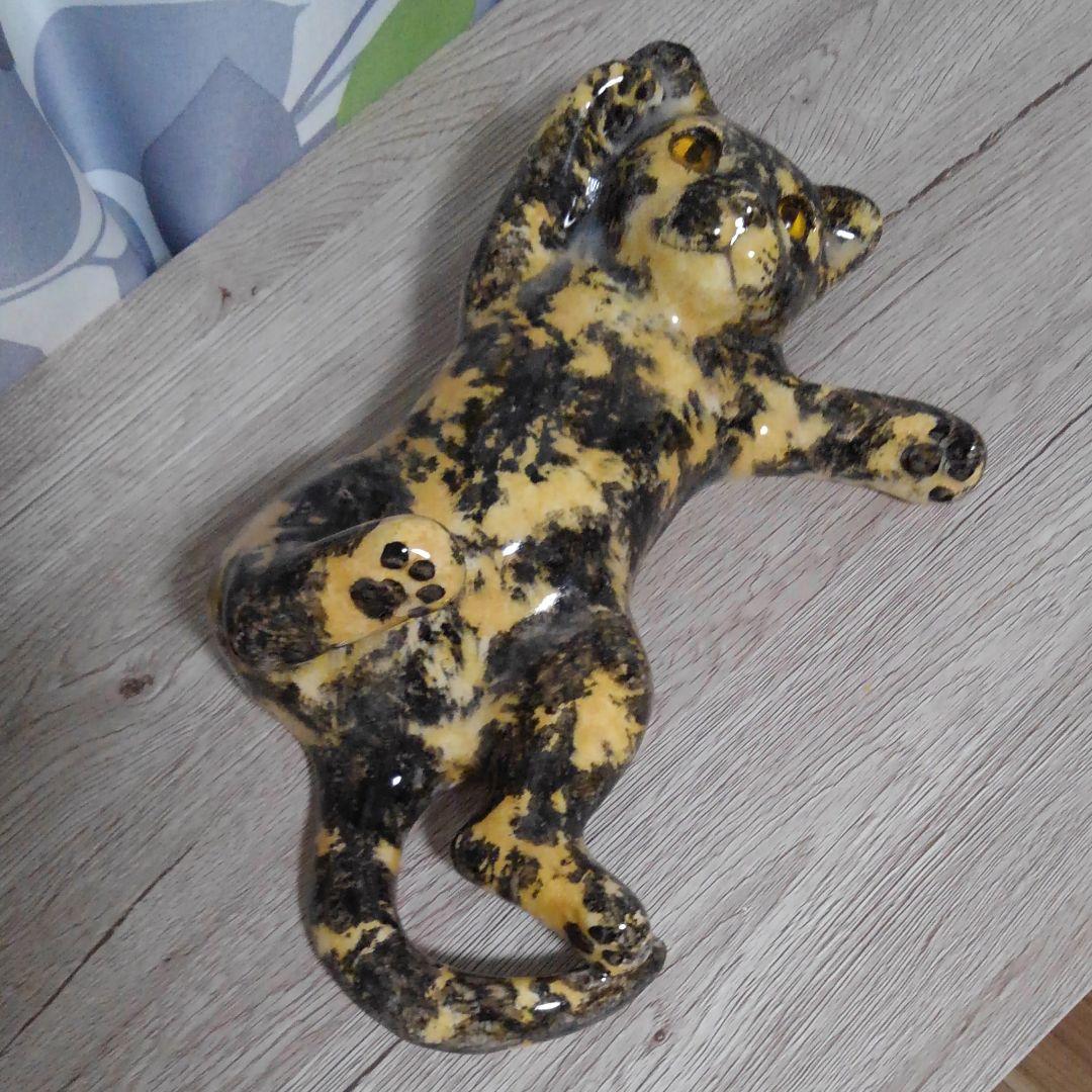 ウィンスタンレイ　ケンジントンキャットsize4 仰向け錆び猫さん。