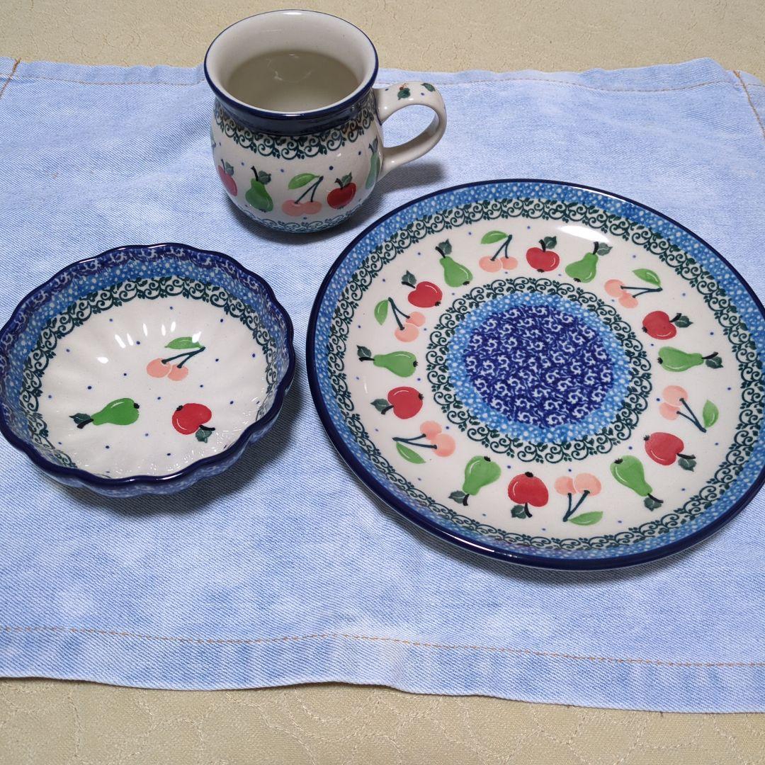 ポーリッシュポタリー　　果物デザイン　3点セット