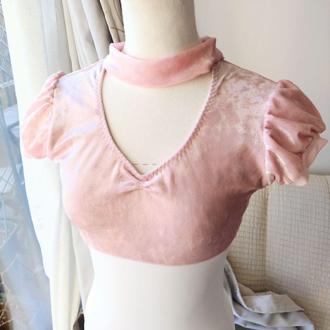 Ｓ～Ｍサイズ／可愛いベビーピンククラッシュベロアのチョーカーリボン娘役レオタード