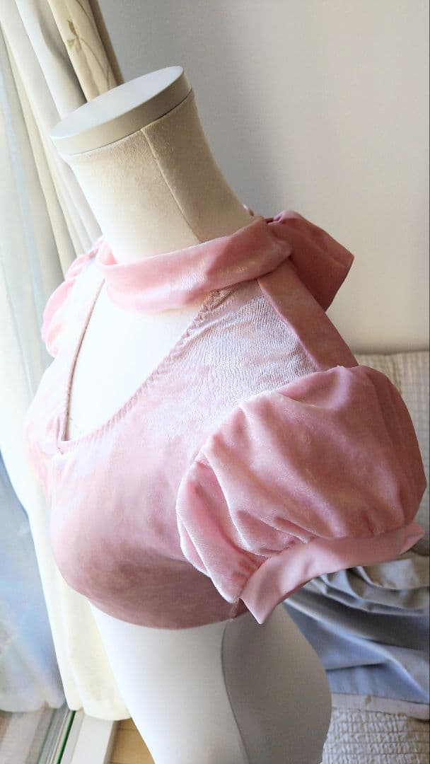 Ｓ～Ｍサイズ／可愛いベビーピンククラッシュベロアのチョーカーリボン娘役レオタード