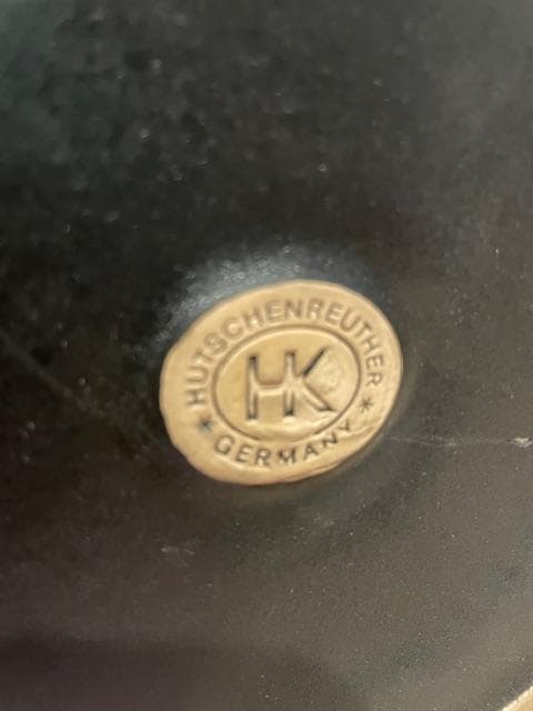 陶器製のユニークな装飾品