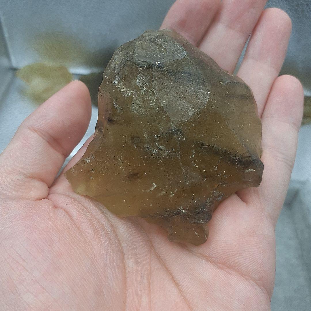 リビアングラス原石　虎柄　値下げ可能