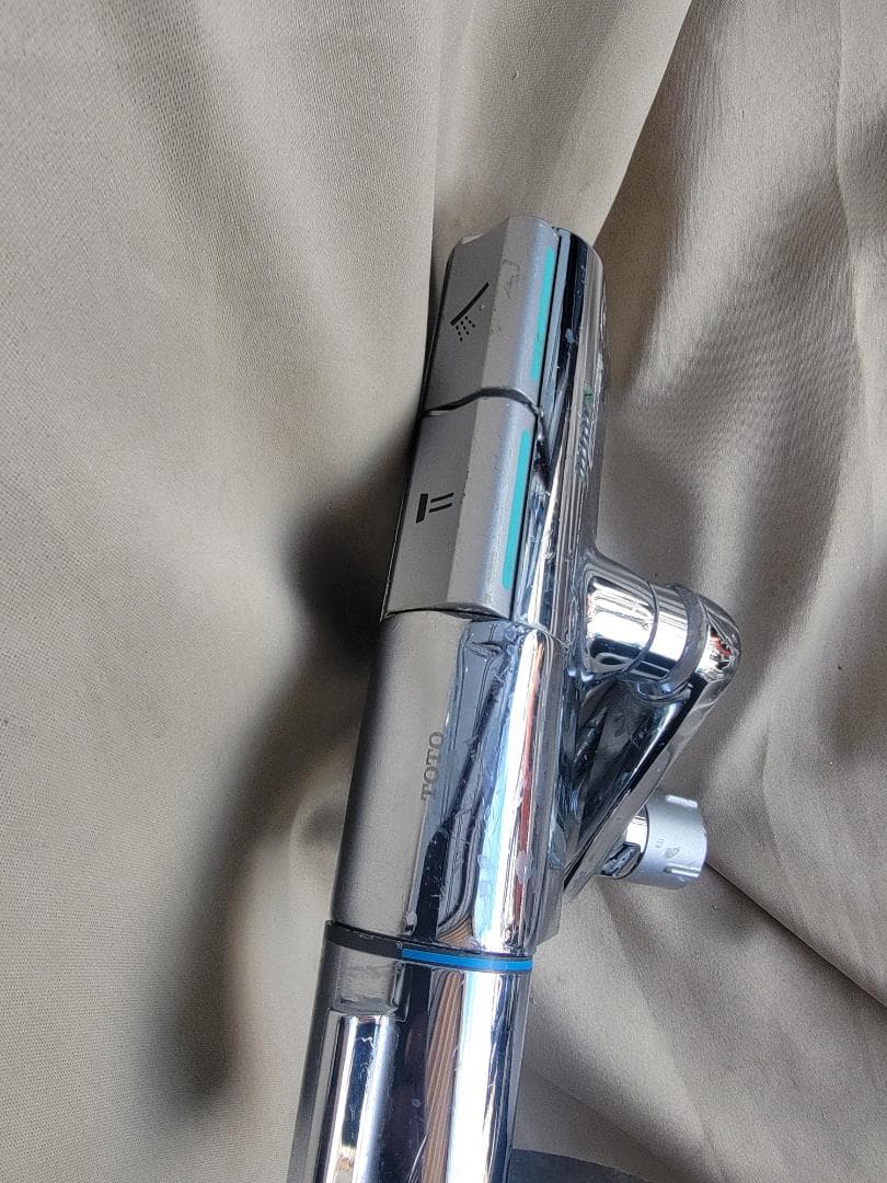 TOTO｜浴室シャワー水栓(壁付きタイプ) タッチスイッチ式 ※短尺タイプ