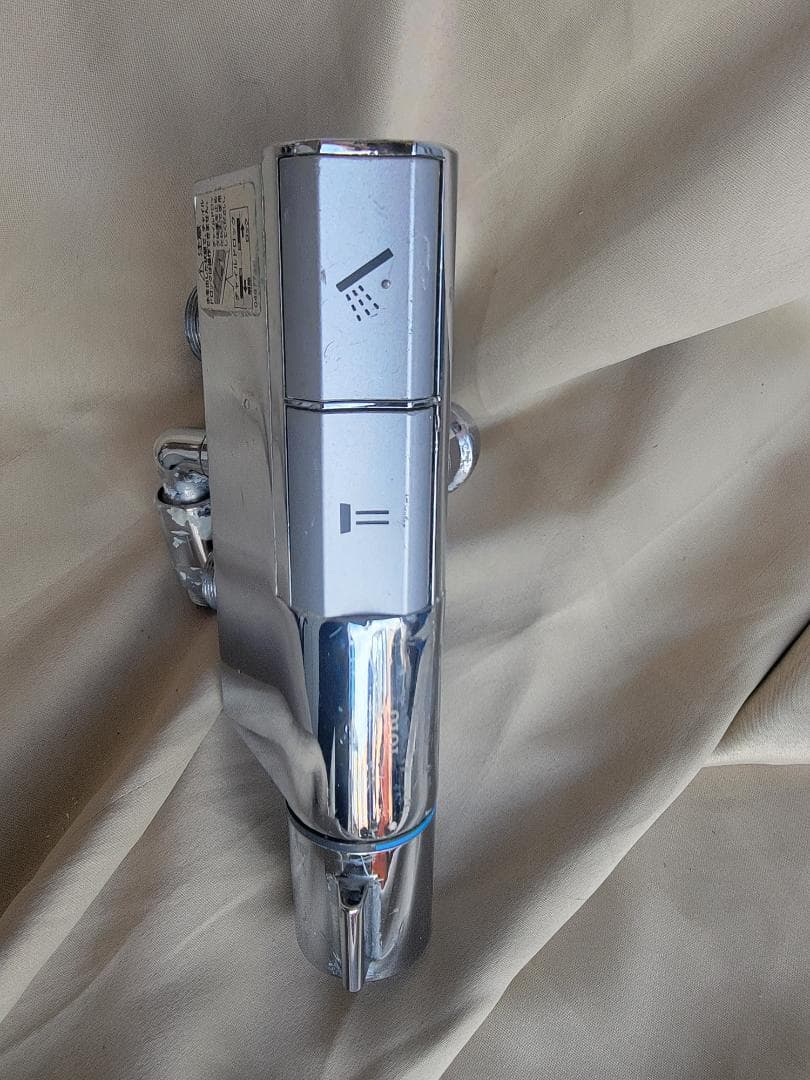 TOTO｜浴室シャワー水栓(壁付きタイプ) タッチスイッチ式 ※短尺タイプ