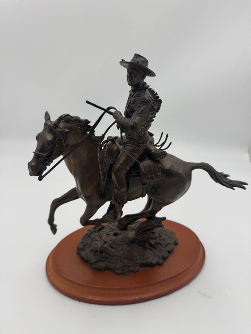 ssx2673　フランクリンミント 馬上のカウボーイ ブロンズ像 置物